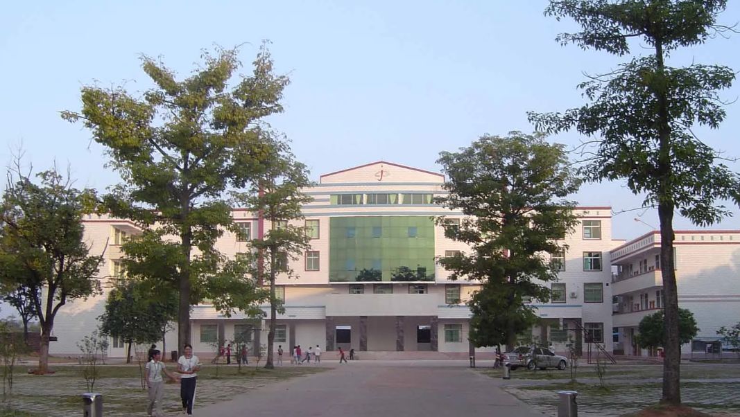 校園環(huán)境
