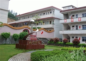 校園環(huán)境