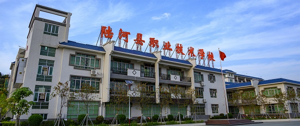 校園環(huán)境