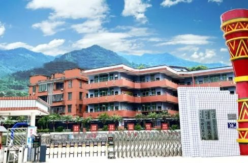 校園環(huán)境