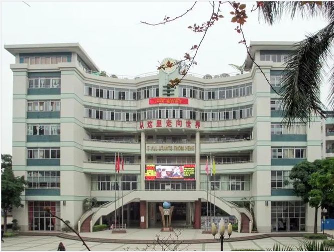 校園環(huán)境
